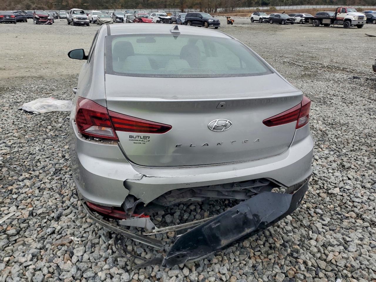 2020 Hyundai Elantra Sel - Фото 6