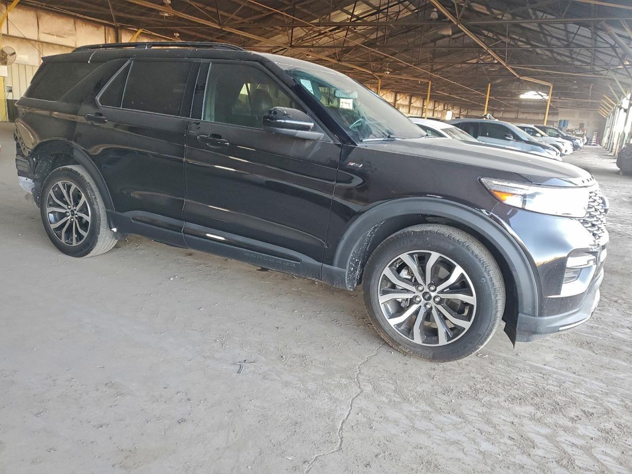 2022 Ford Explorer St-Line - Фото 4