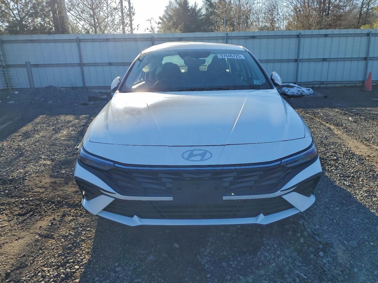 2025 Hyundai Elantra Blue - Фото 5