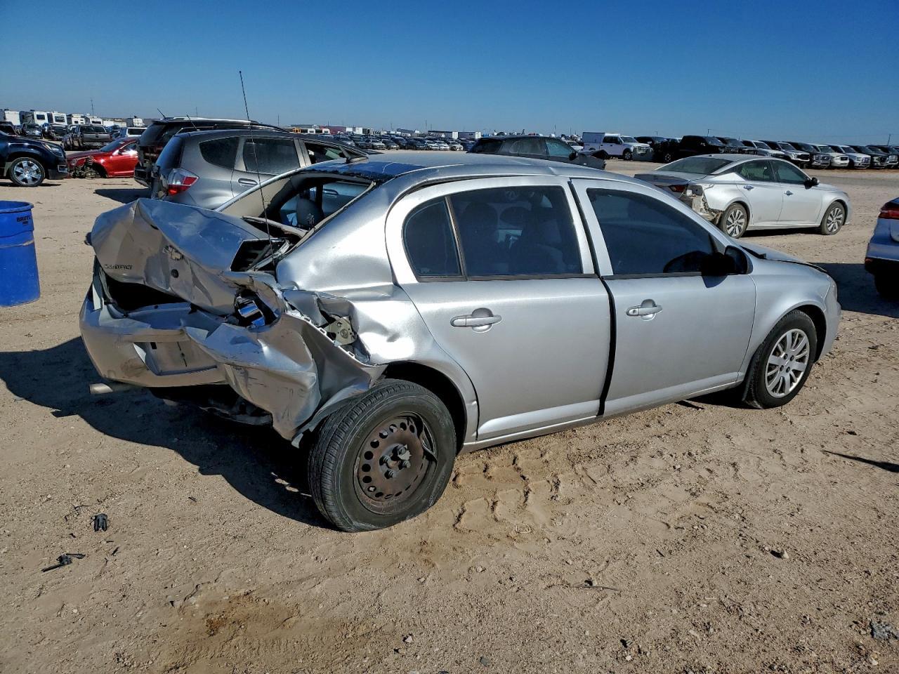 2010 Chevrolet Cobalt Ls - Фото 3