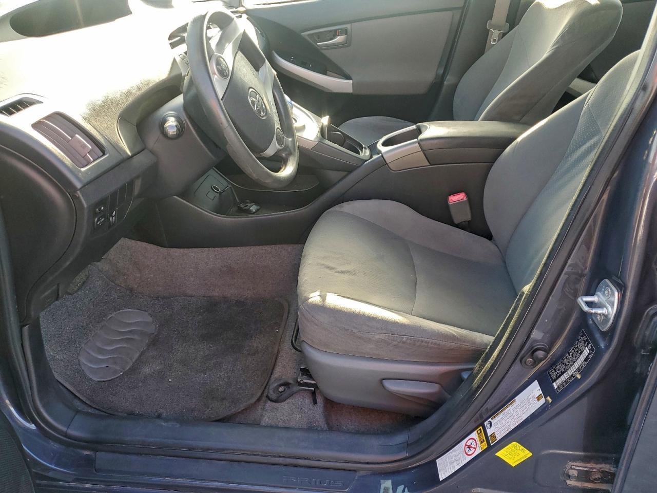 2012 Toyota Prius - Фото 7