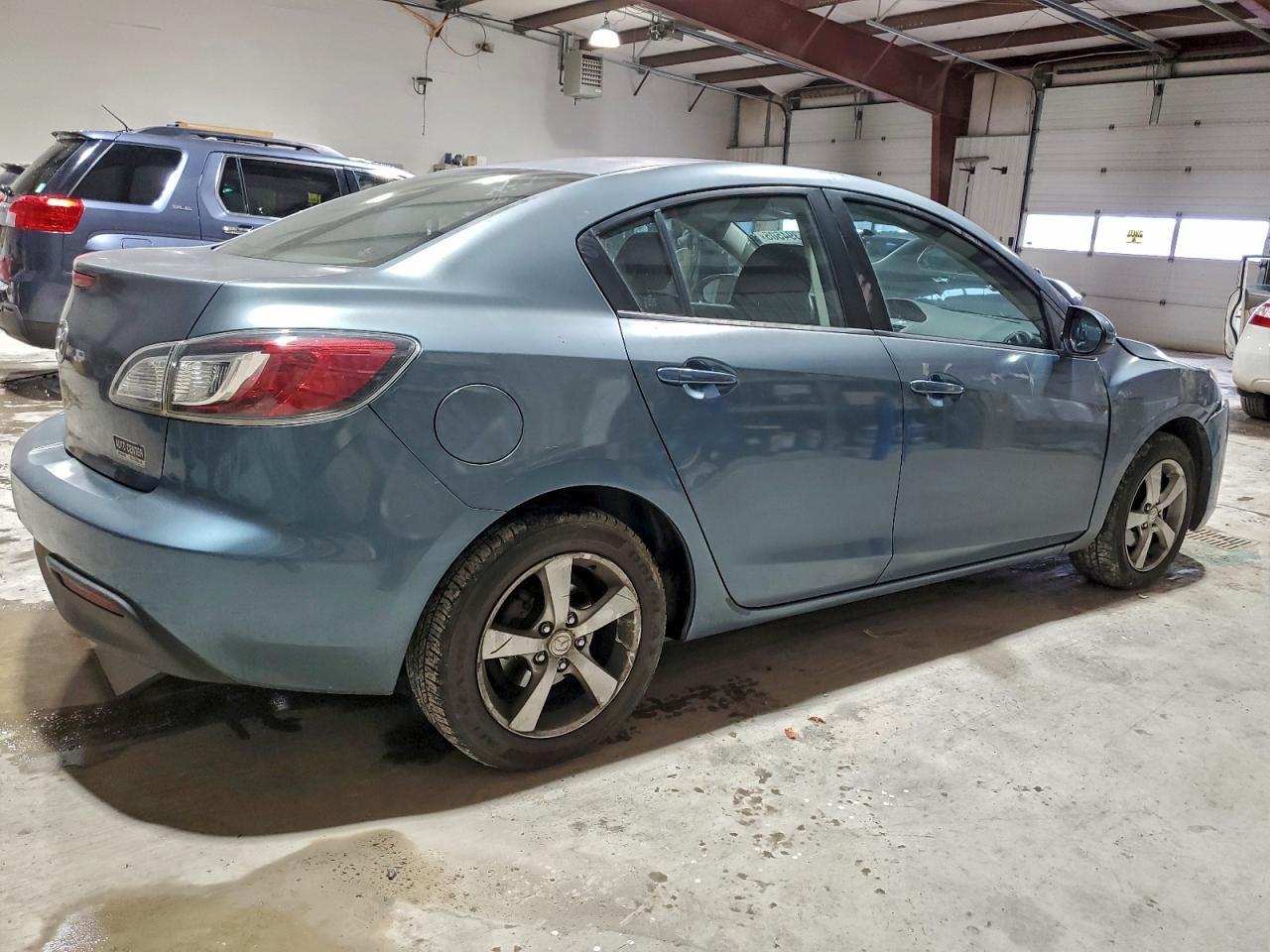 2010 Mazda 3 I - Image 3