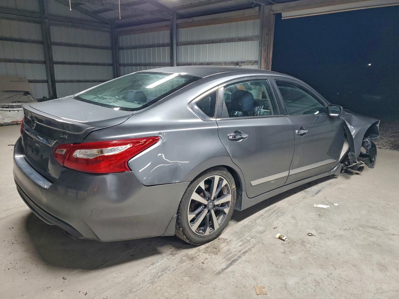 2016 Nissan Altima 2.5 - Фото 3