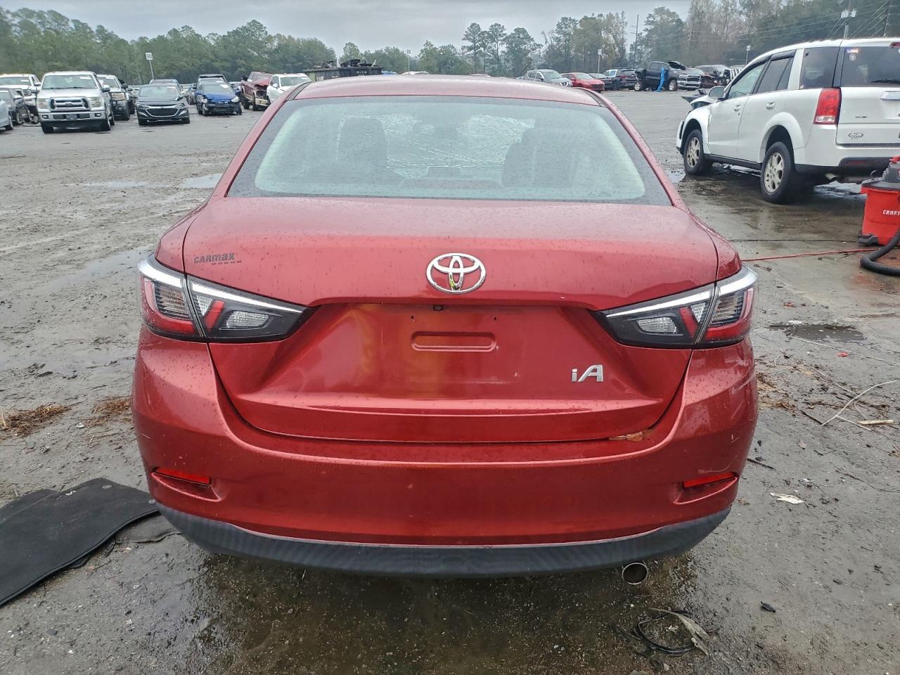 2017 Toyota Yaris Ia - Image 6