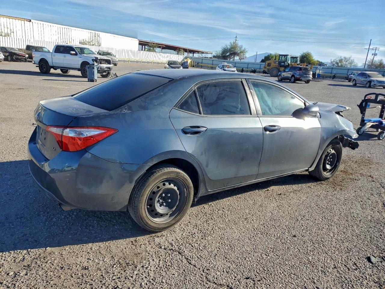 2014 Toyota Corolla L - Фото 3