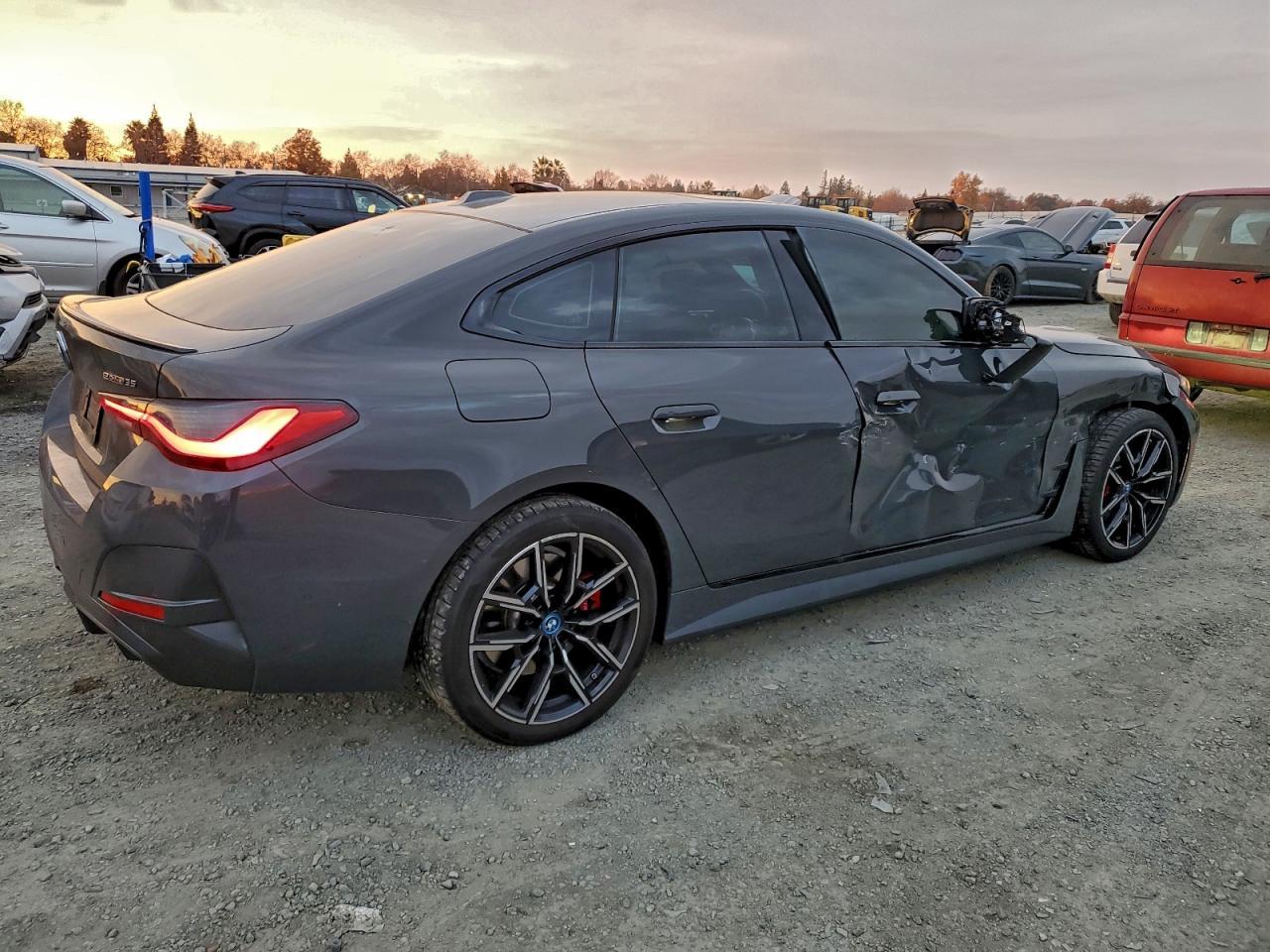 2024 BMW I4 Edrive 35 - Фото 3