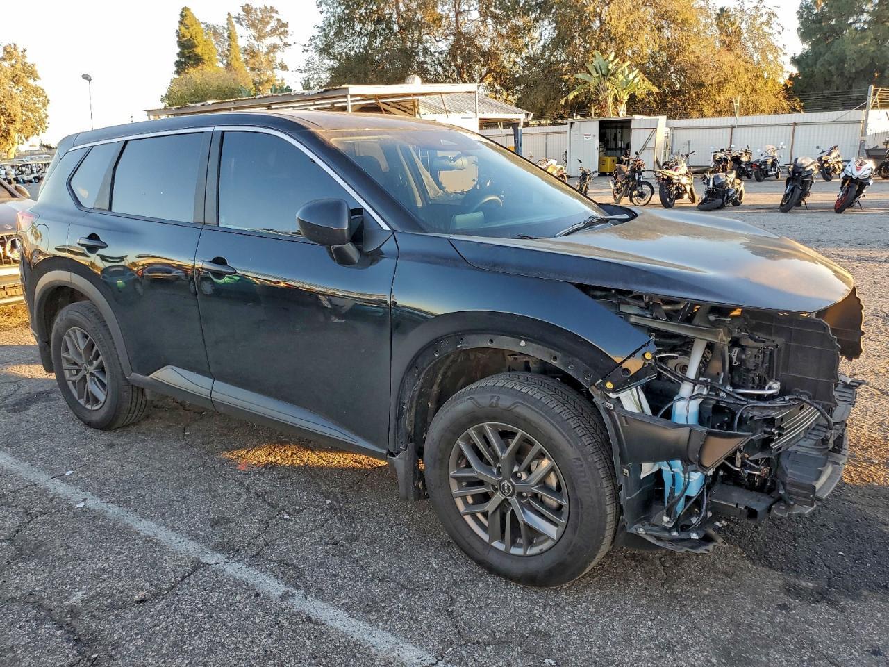2025 Niss Rogue S - Image 4