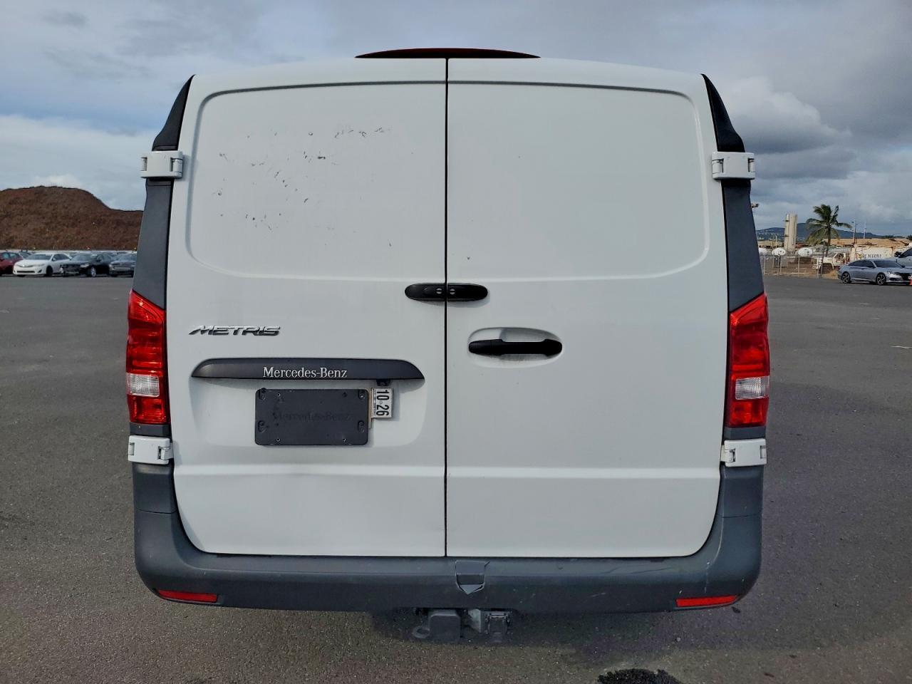 2023 Mercedes Benz Metris Utility / Service Van - Image 6