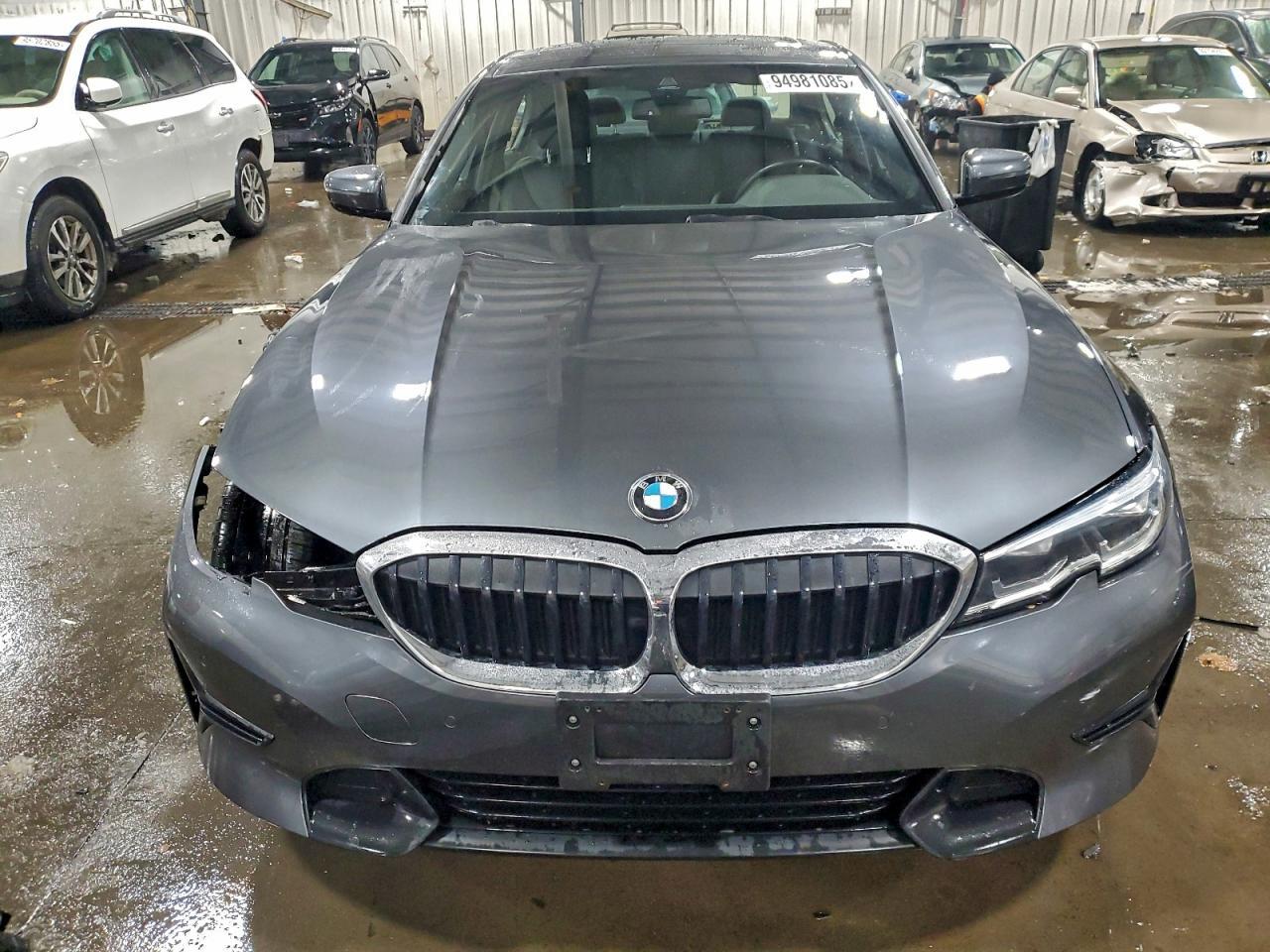 2019 BMW 330Xi - Фото 5