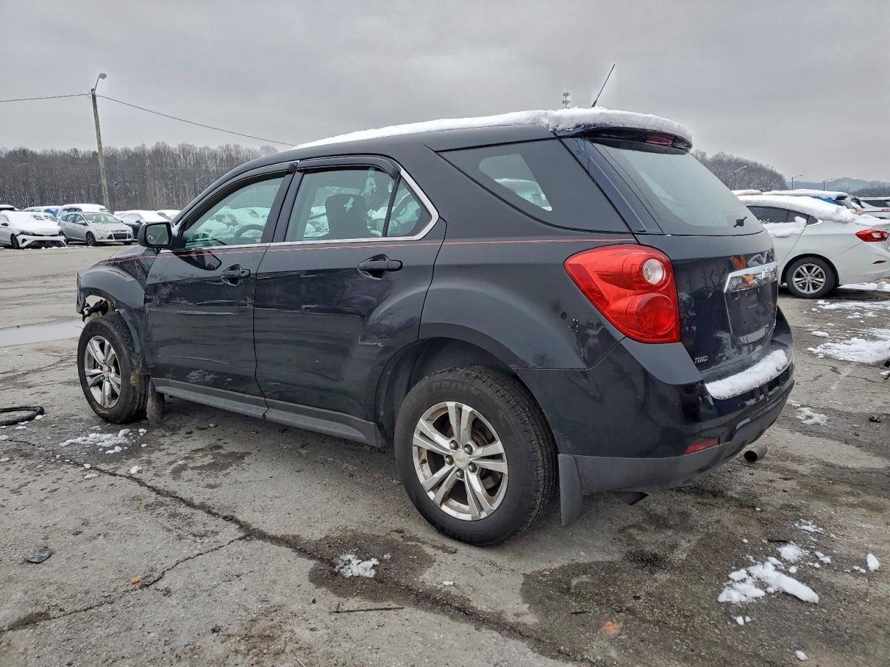 2011 Chevrolet Equinox Ls - Image 2