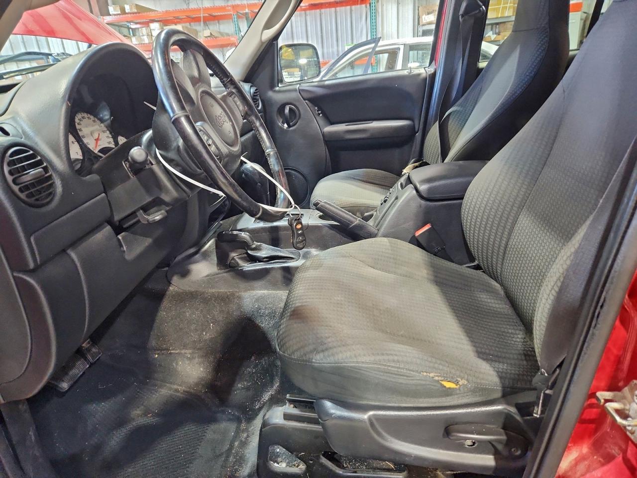 2003 Jeep Liberty Sport - Фото 7