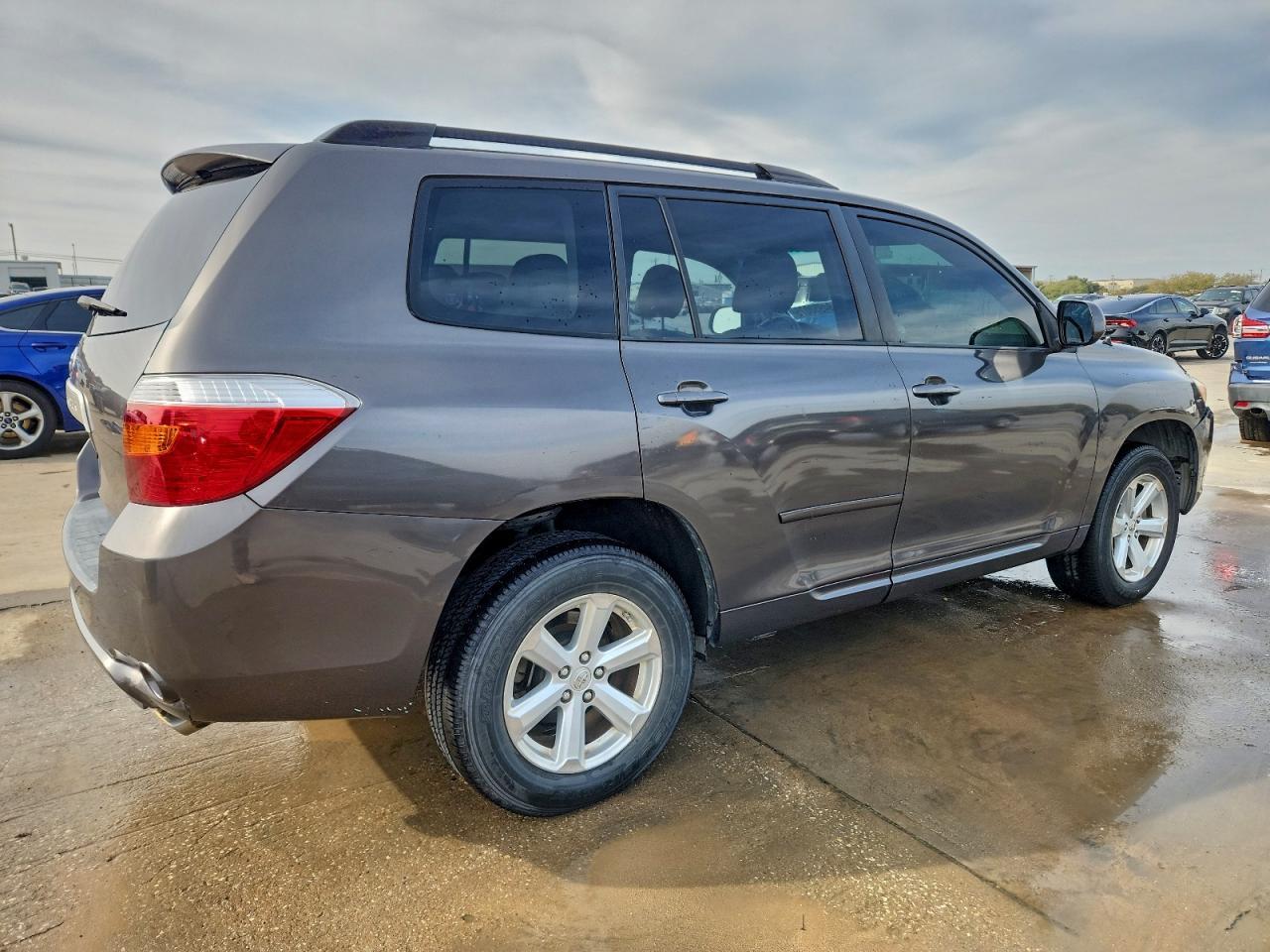 2010 Toyota Highlander - Фото 3