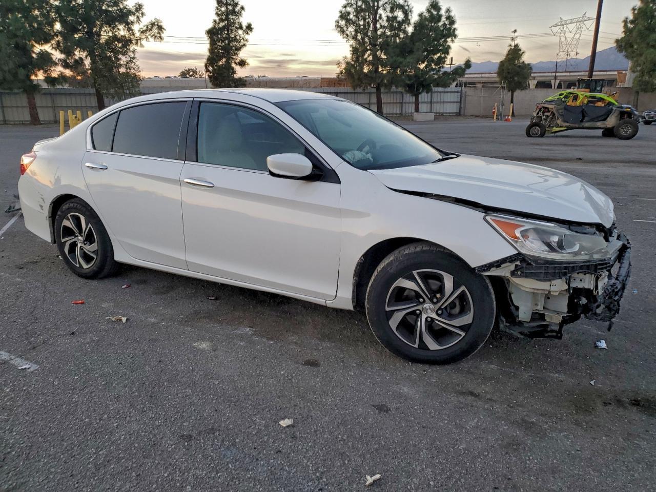 2016 Honda Accord Lx - Фото 4