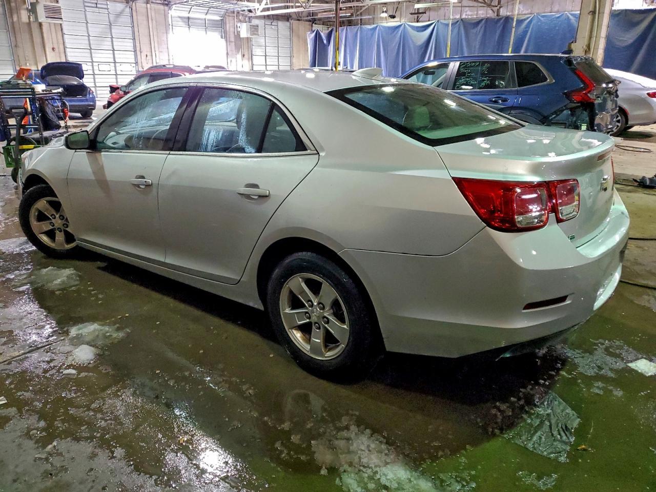2015 Chevrolet Malibu 1Lt - Фото 2