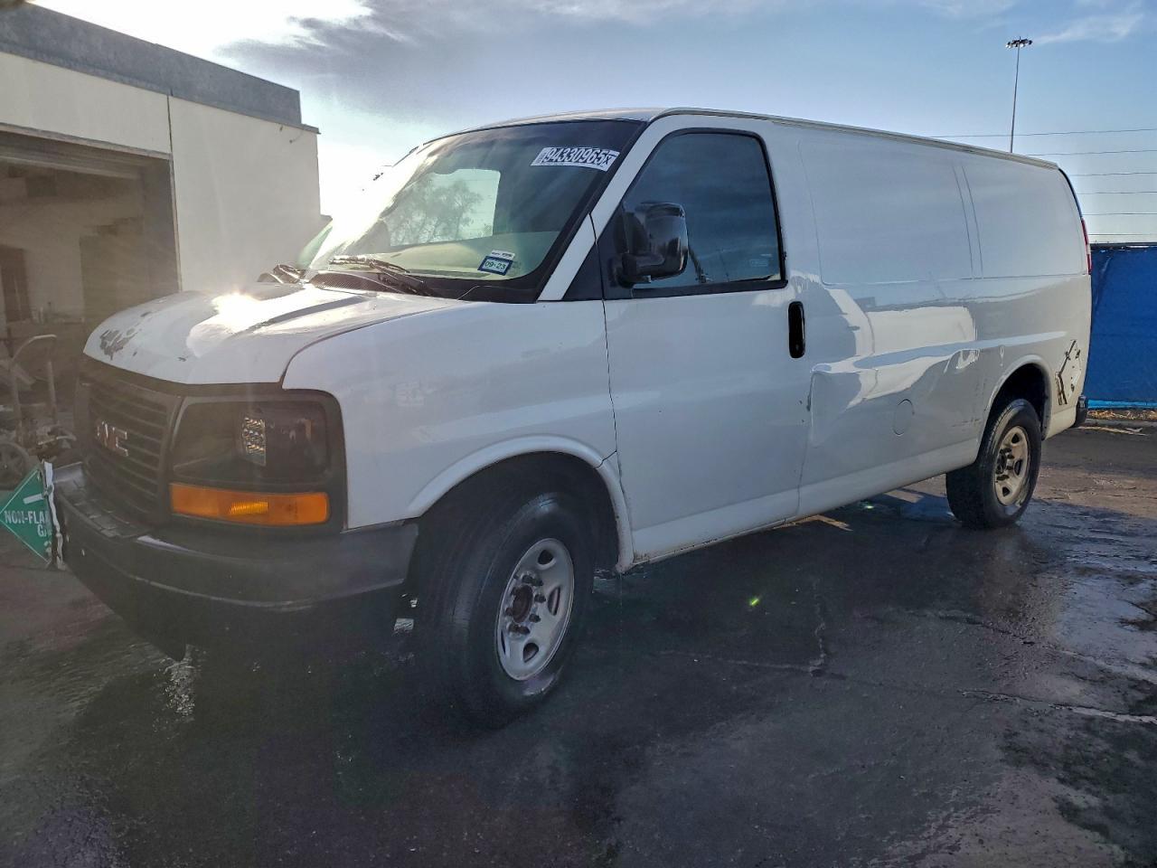 2012 GMC Savana G2500 Delivery Van