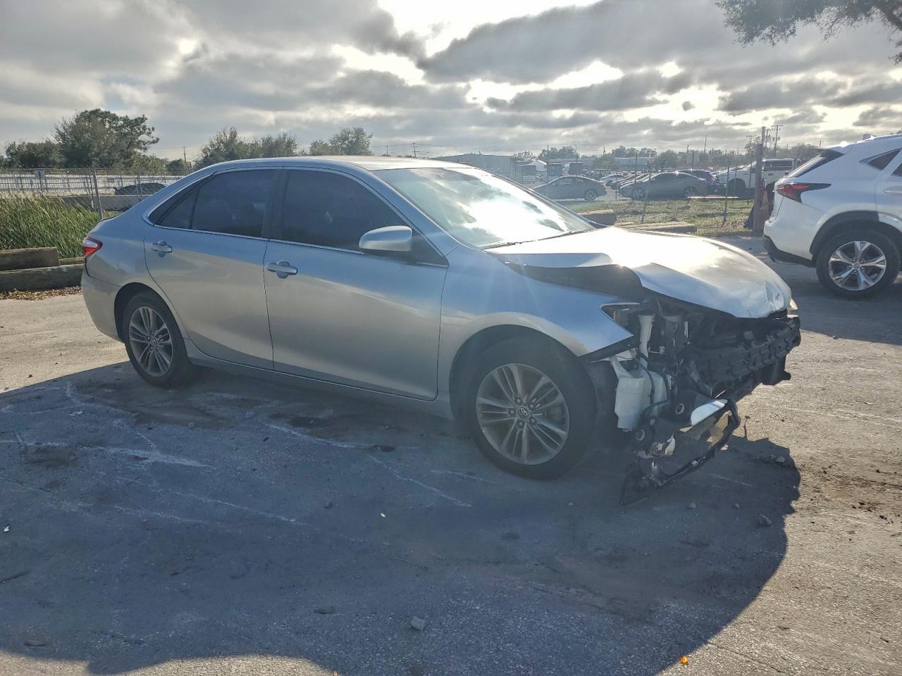 2015 Toyota Camry Se - Фото 4