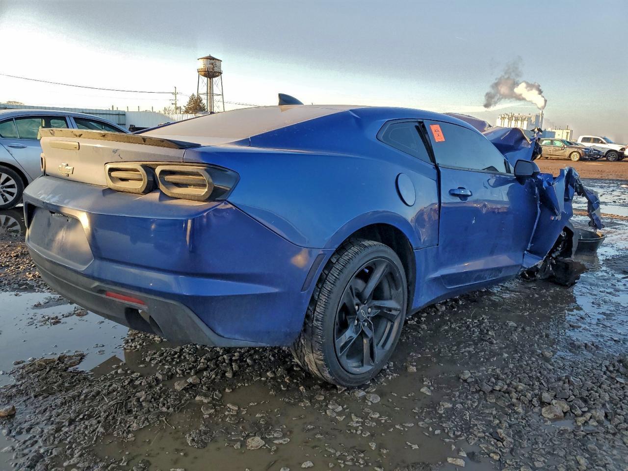 2022 Chevrolet Camaro Ls - Фото 3