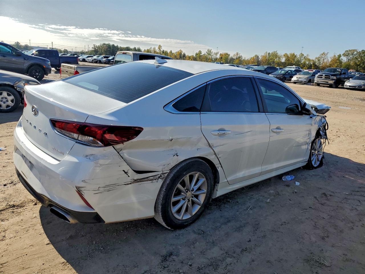 2018 Hyundai Sonata Se - Фото 3