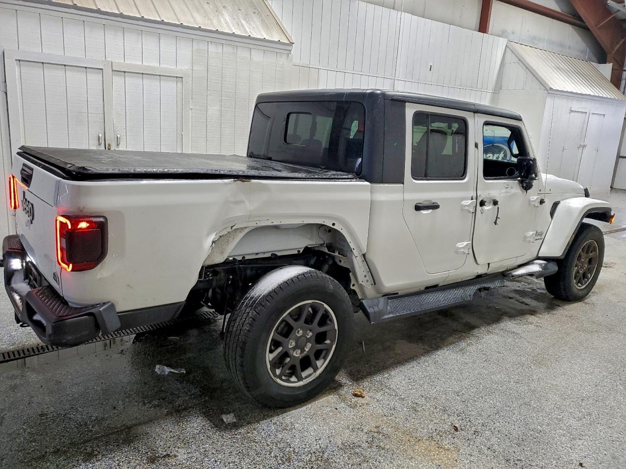 2020 Jeep Gladiator Overland - Фото 3