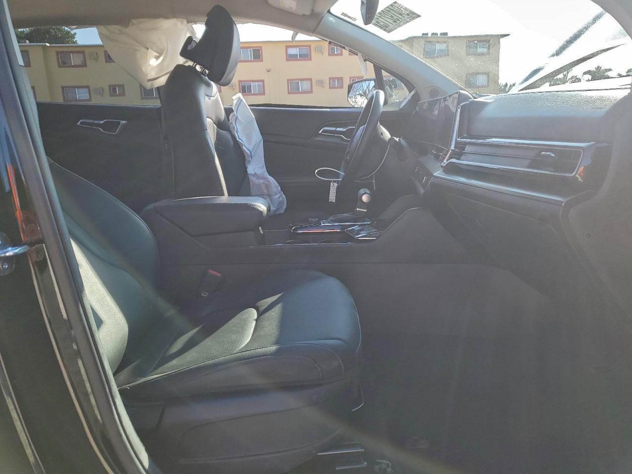 2024 Kia Sportage Ex - Image 7