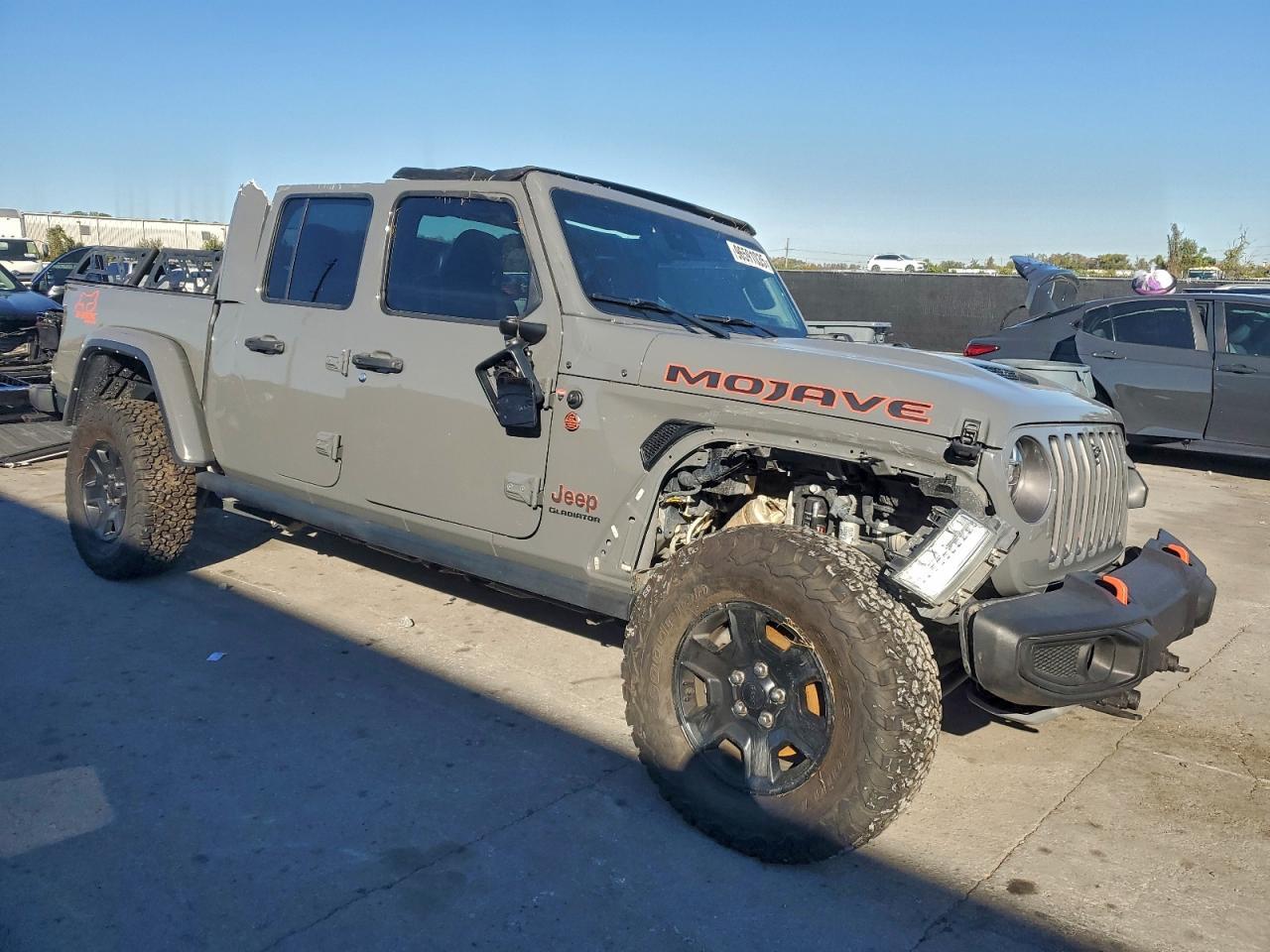 2022 Jeep Gladiator Mojave - Image 4