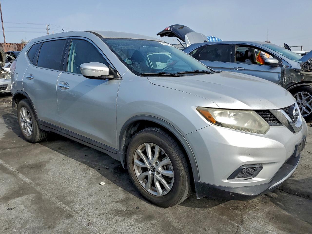 2014 Nissan Rogue S - Image 4