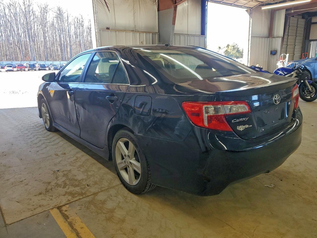 2012 Toyota Camry Se - Фото 2