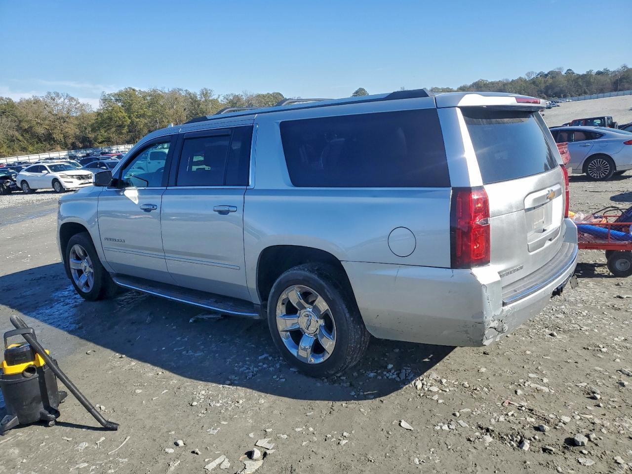 2017 Chevrolet Suburban C1500 Premier - Image 2