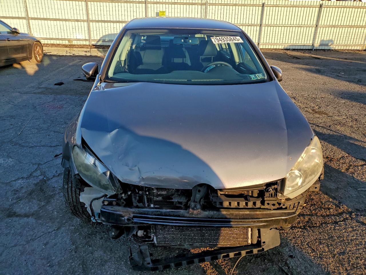 2012 Volkswagen Golf - Фото 5