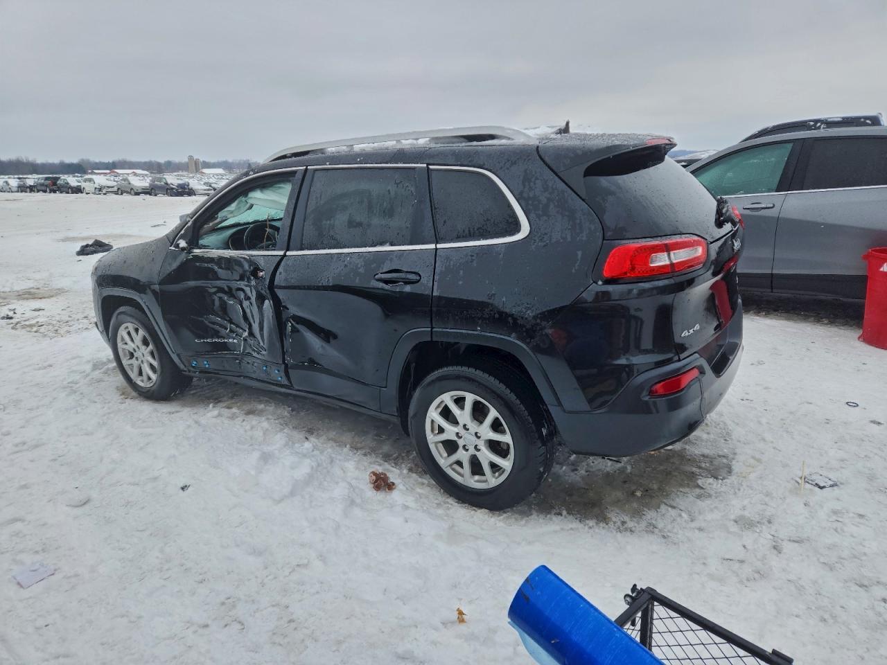 2016 Jeep Cherokee Latitude - Фото 2