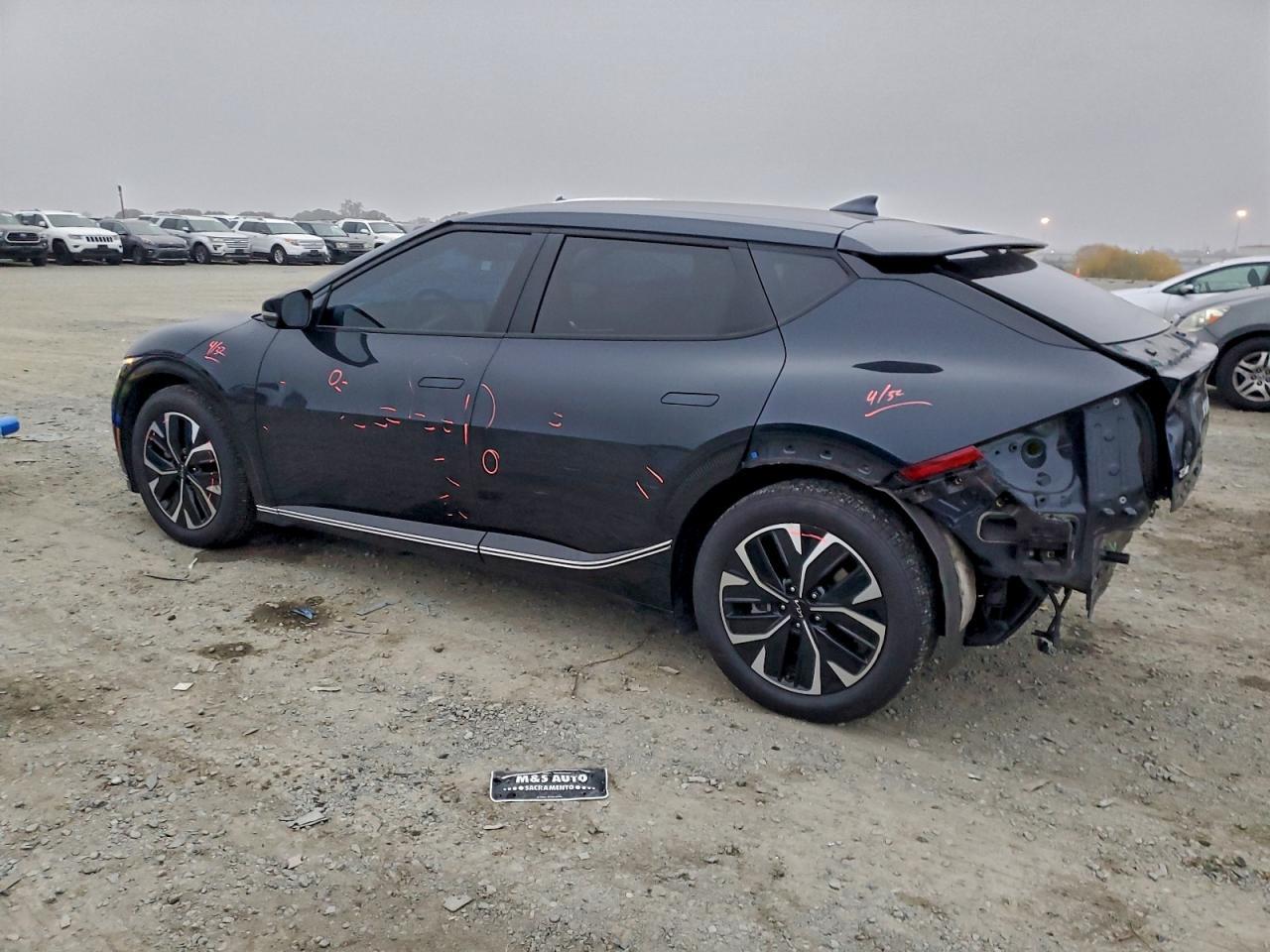 2022 Kia Ev6 Light - Image 2
