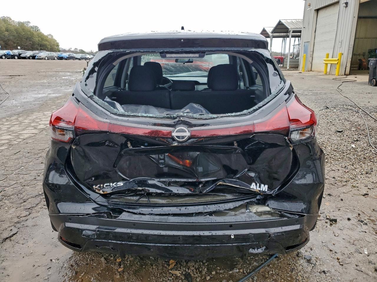 2024 Nissan Kicks S - Image 6