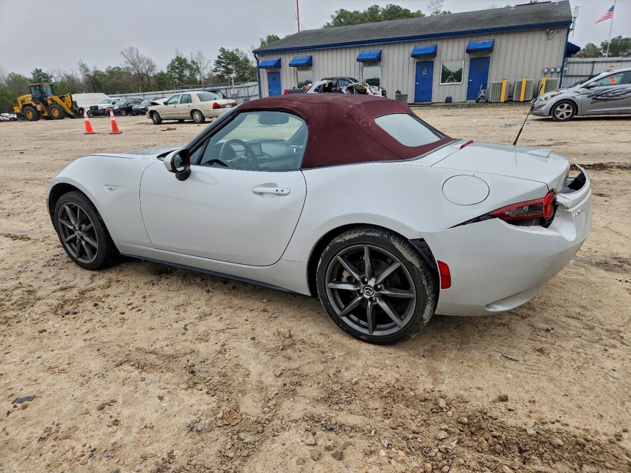 2018 Mazda Mx-5 Miata Grand Touring - Image 2