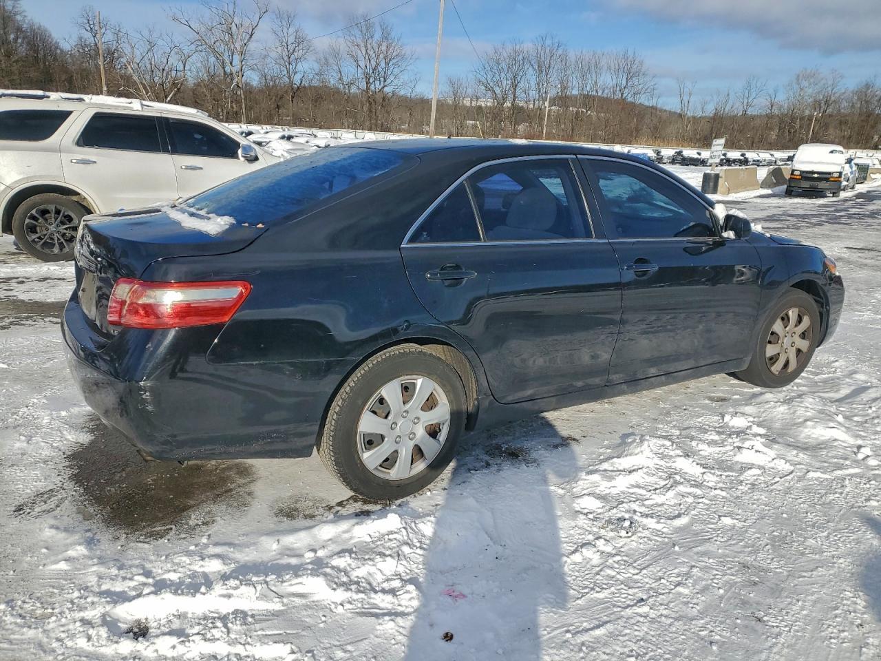 2009 Toyota Camry Le - Image 3