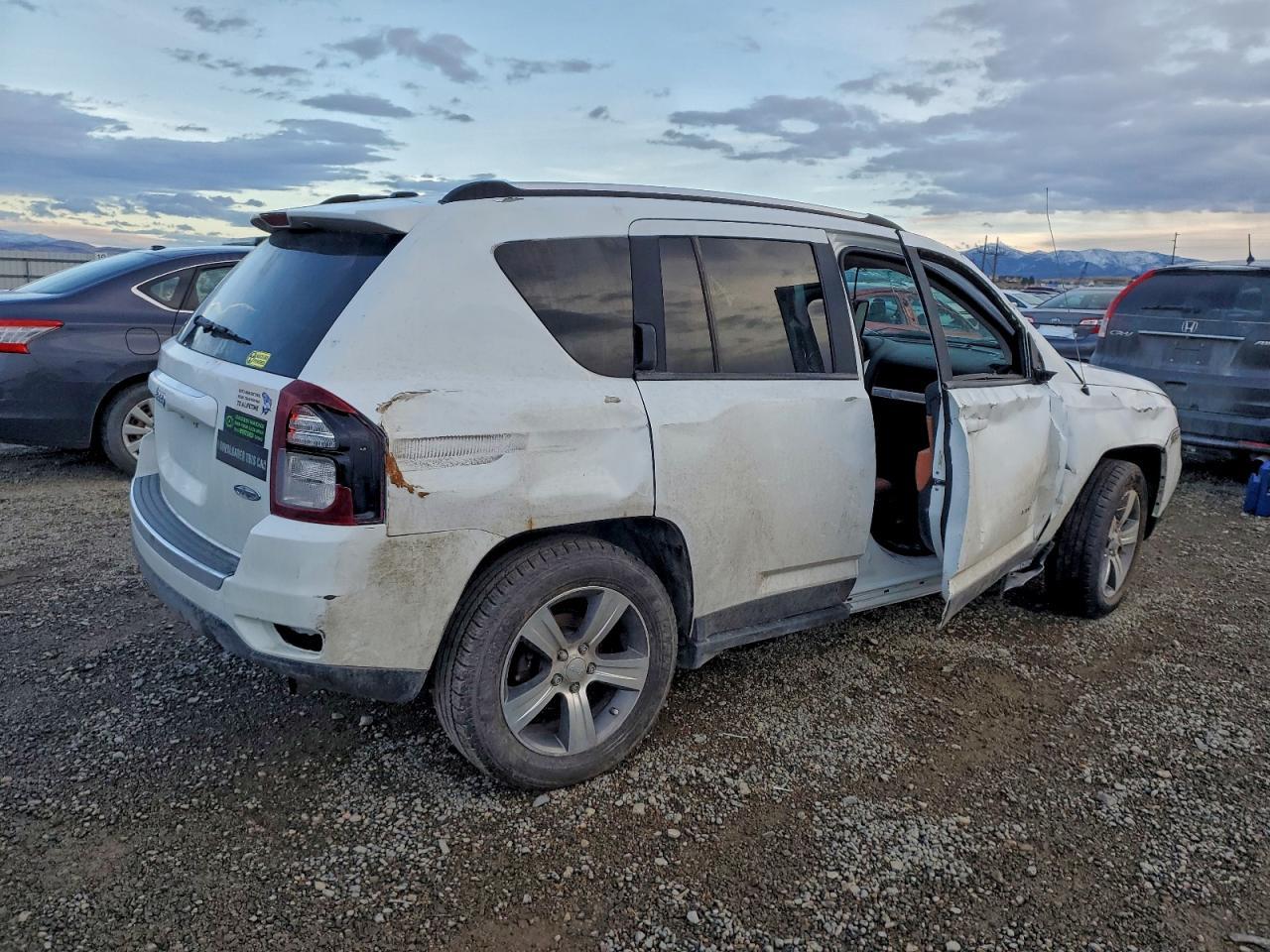 2016 Jeep Compass Latitude - Фото 3