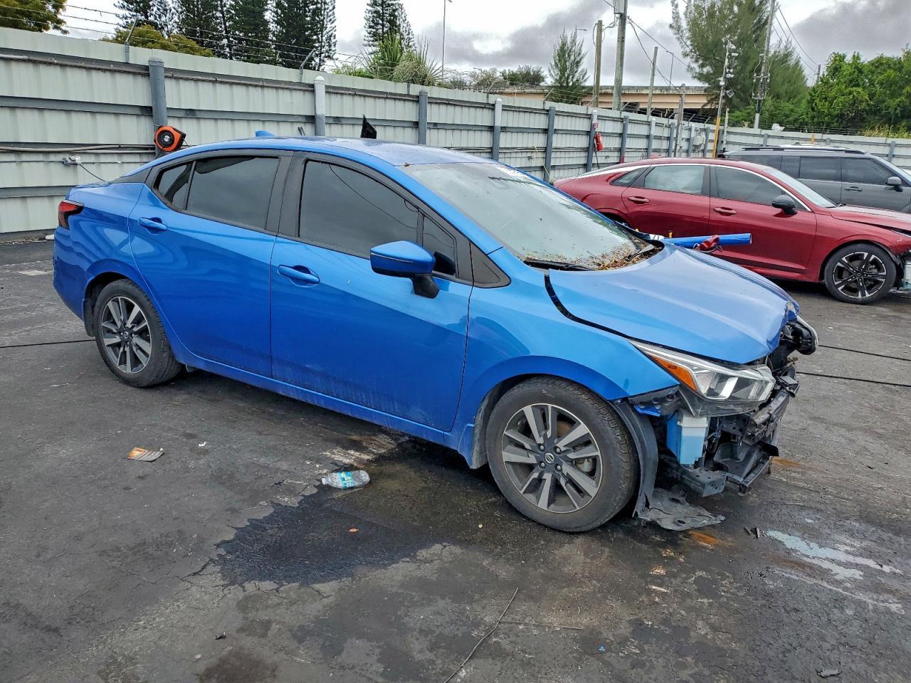 2020 Nissan Versa Sv - Фото 4
