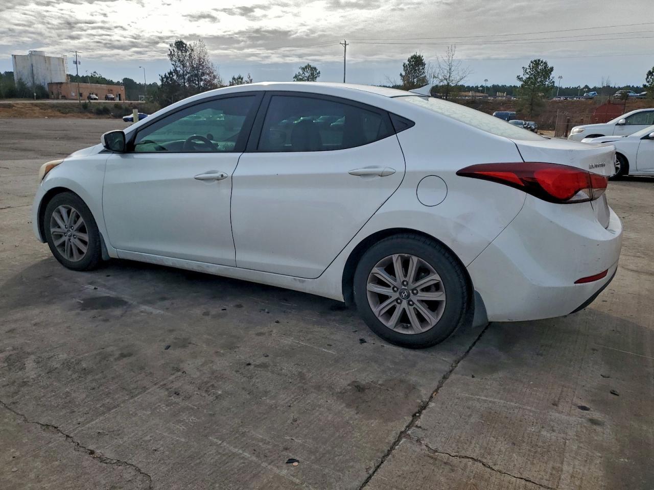 2014 Hyundai Elantra Se - Фото 2