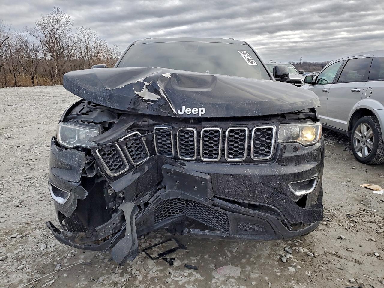 2021 Jeep Grand Cherokee Laredo - Фото 5
