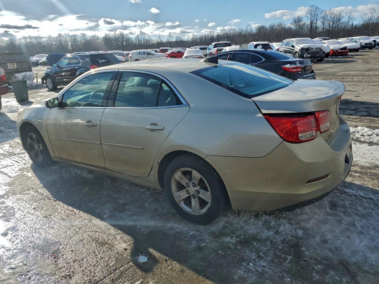 2015 Chevrolet Malibu Ls - Image 2