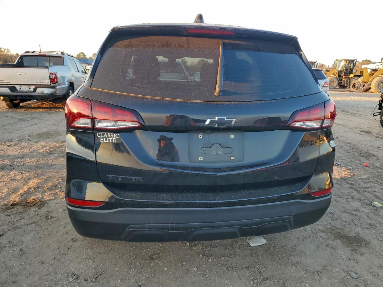 2024 Chevrolet Equinox Ls - Image 6