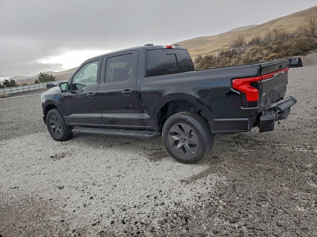 2025 Ford F150 Lightning Lariat - Image 2