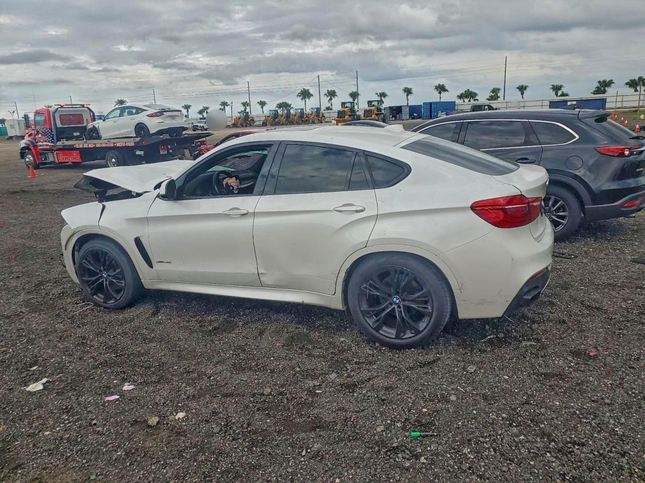 2018 BMW X6 xDrive50I - Фото 2