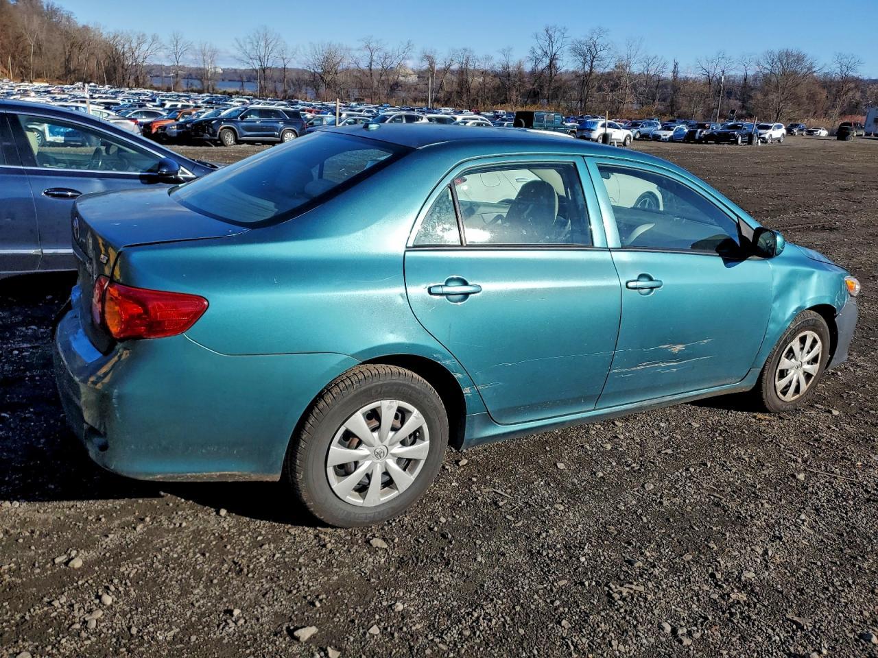 2010 Toyota Corolla Base - Фото 3