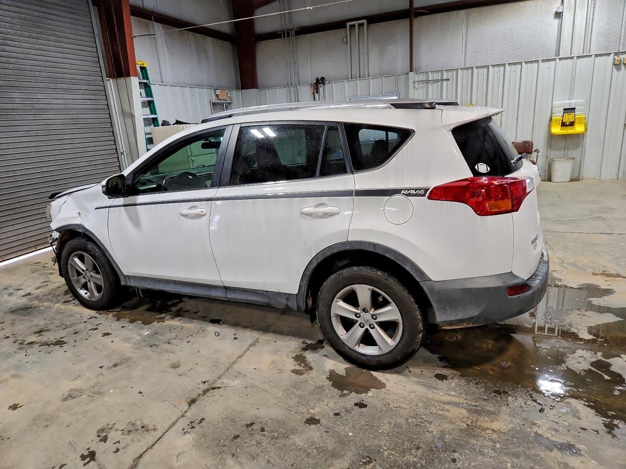 2013 Toyota Rav4 Xle - Image 2