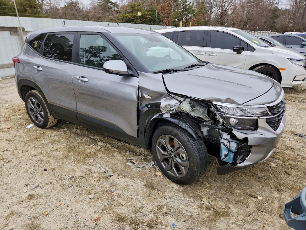 2025 Kia Seltos Lx - Image 4