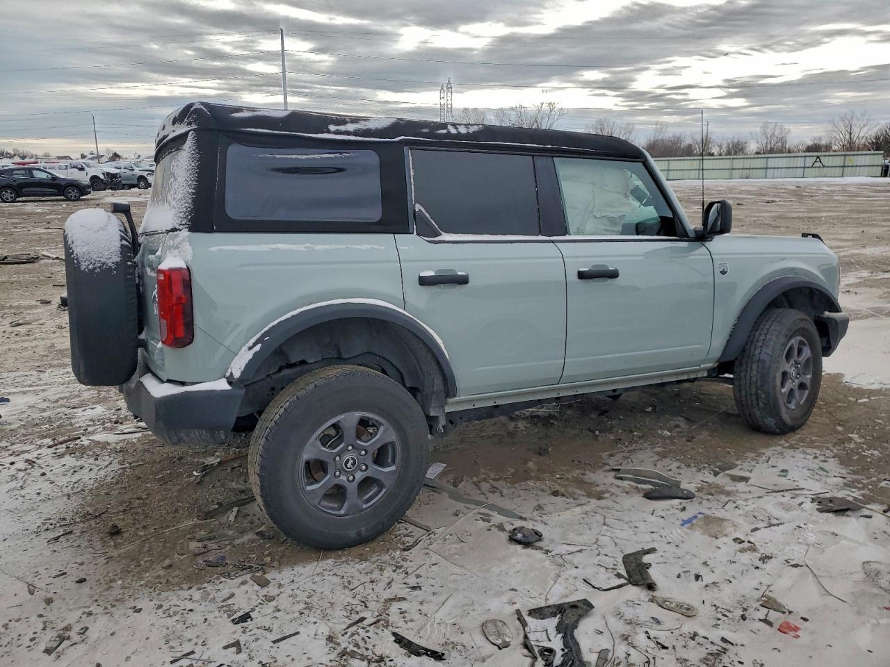 2024 Ford Bronco Big Bend - Image 3