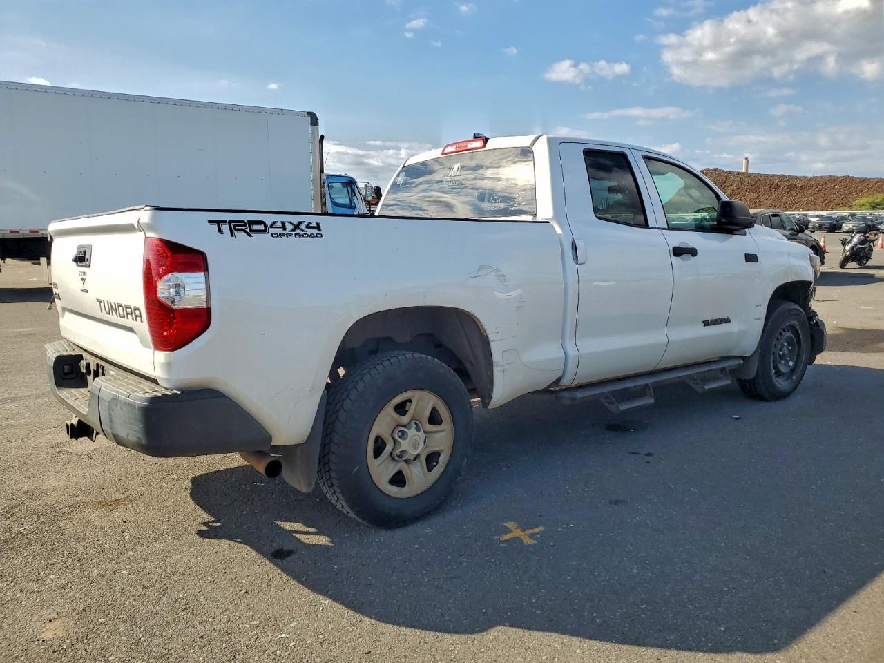 2020 Toyota Tundra Double Cab Sr - Image 3