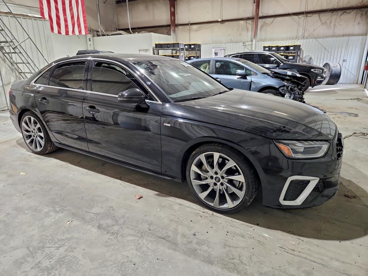 2021 Audi A4 Premium Plus 45 - Фото 4