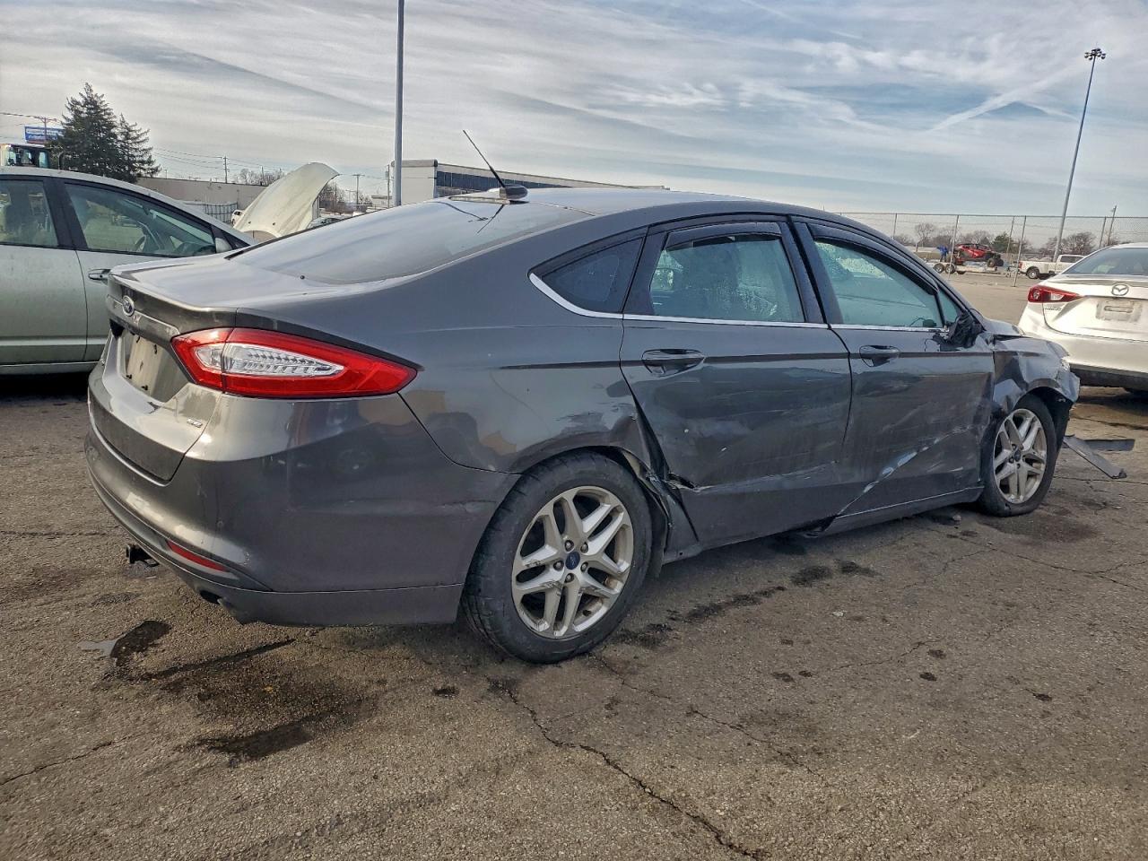 2016 Ford Fusion Se - Image 3