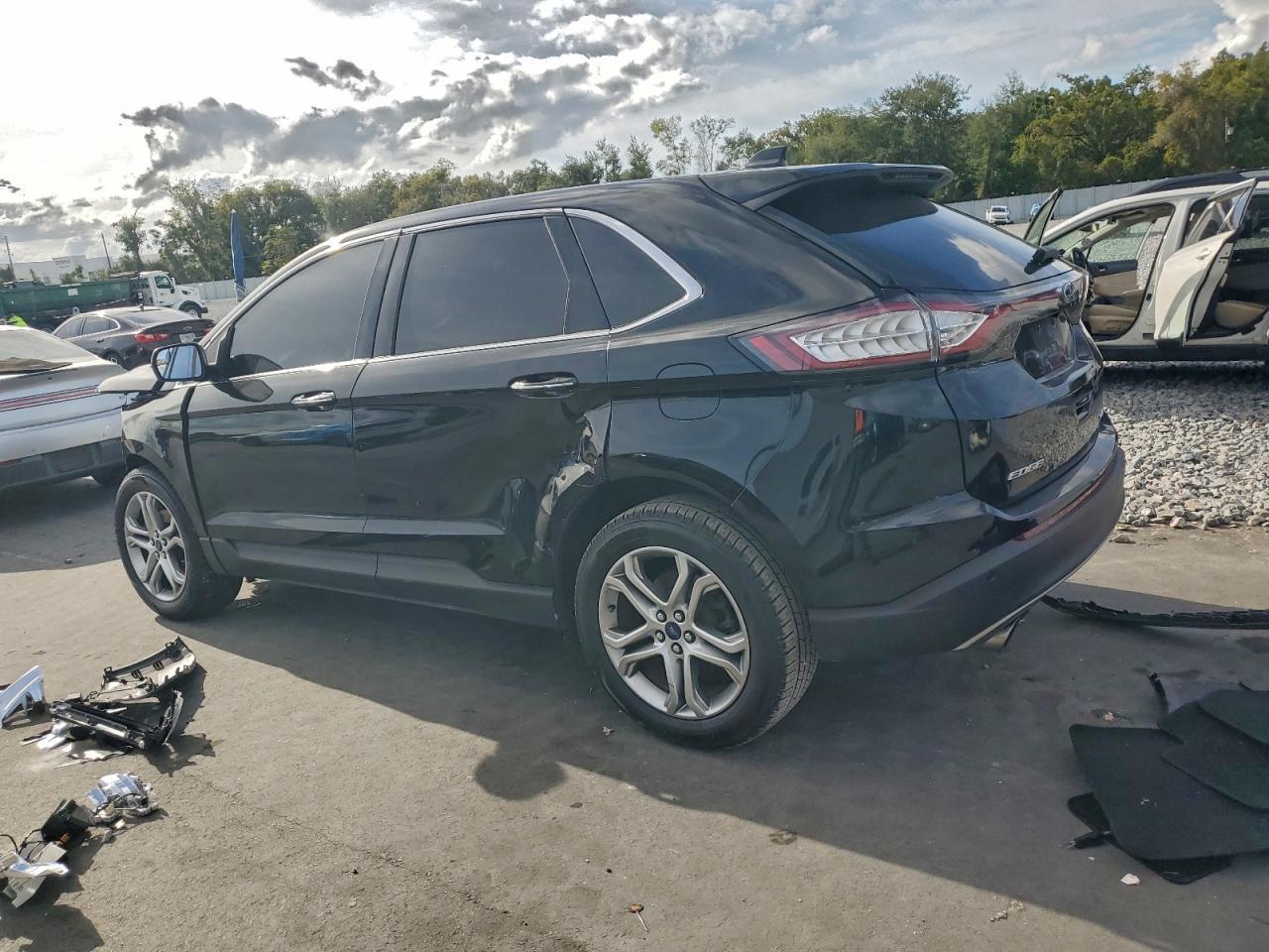 2016 Ford Edge Titanium - Фото 2